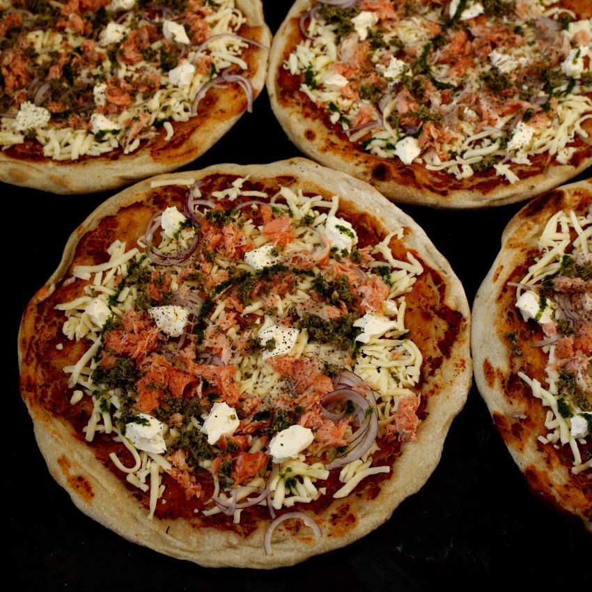 smoked salmon, cream cheese & caper verde